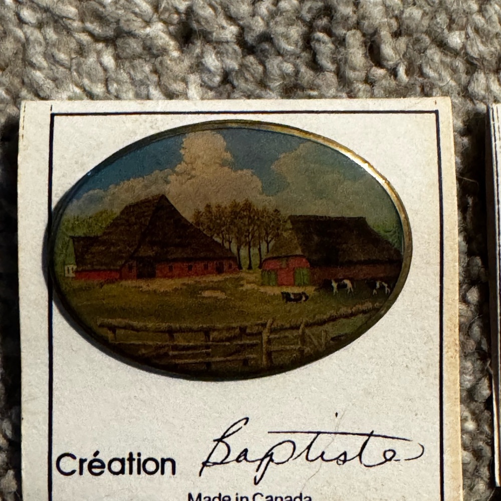 Création Baptiste Oval Farm Scene Brooch - Multicolor